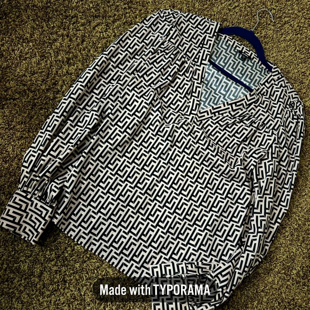Pretty pattern silk shirt